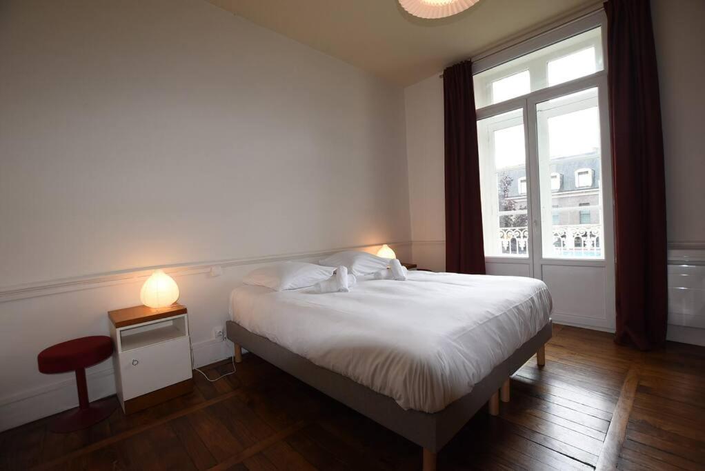 La Chalotais,1 Chambre, 3 Personnes, Hyper Centre *
